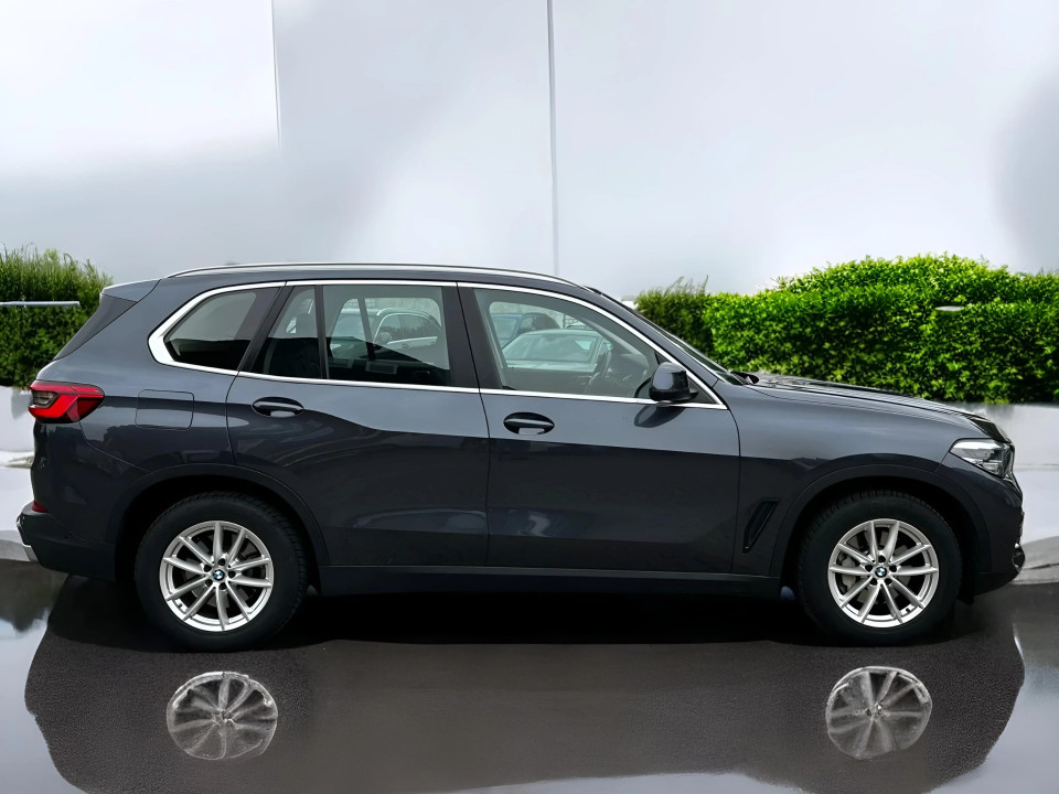 BMW X5 xDrive30d (2)