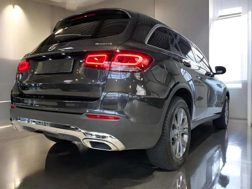 Mercedes-Benz GLC SUV 300e 4MATIC (2)