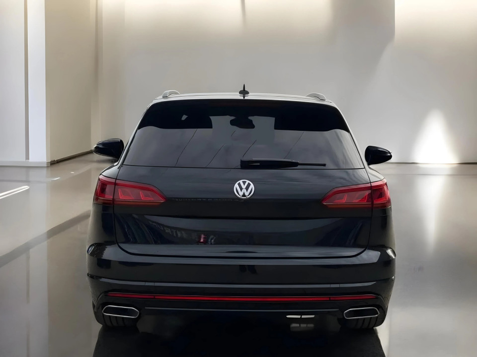 Volkswagen Touareg 3.0TDI 4Motion DSG R-LINE (4)