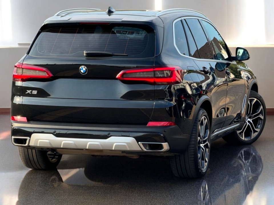 BMW X5 xDrive30d - foto 6