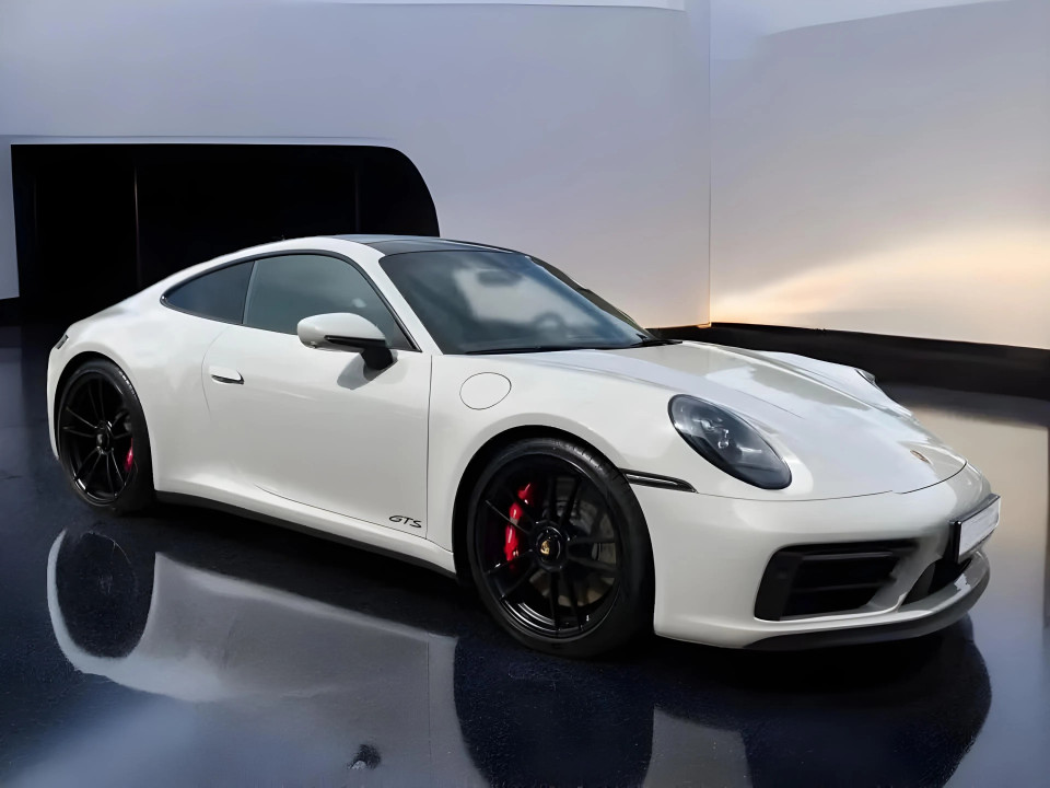 Porsche 911 Carrera GTS - foto 7