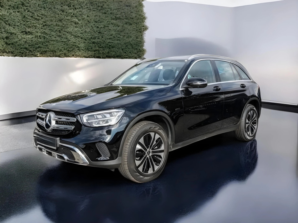 Mercedes-Benz GLC 300 e 4MATIC (1)