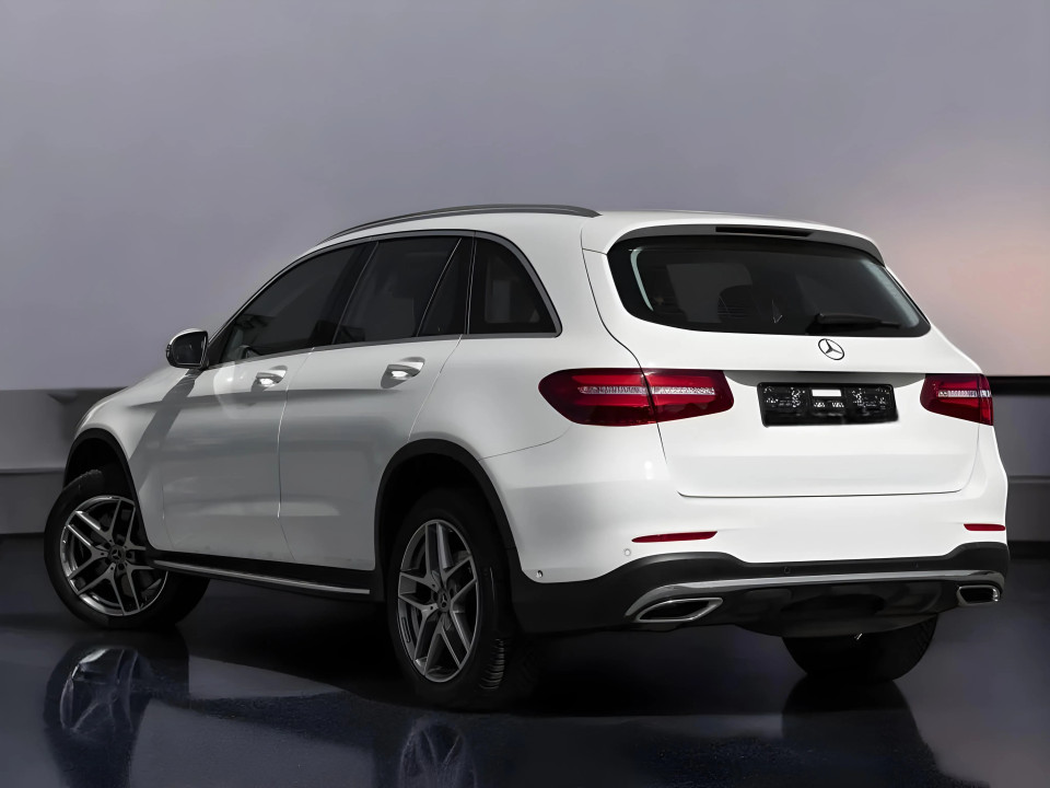 Mercedes-Benz GLC 250 d 4Matic AMG (2)