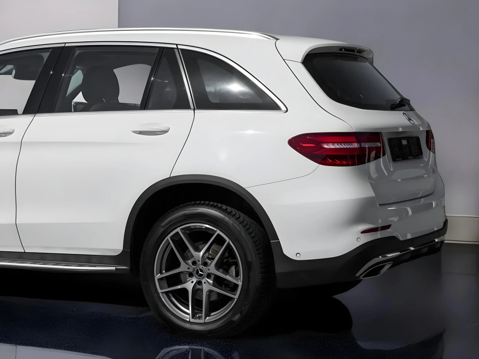 Mercedes-Benz GLC 250 d 4Matic AMG (4)