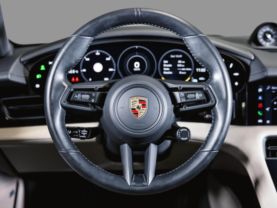 Porsche Taycan 4S - foto 7