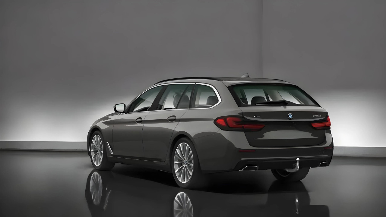 BMW Seria 5 540d xDrive Touring (4)