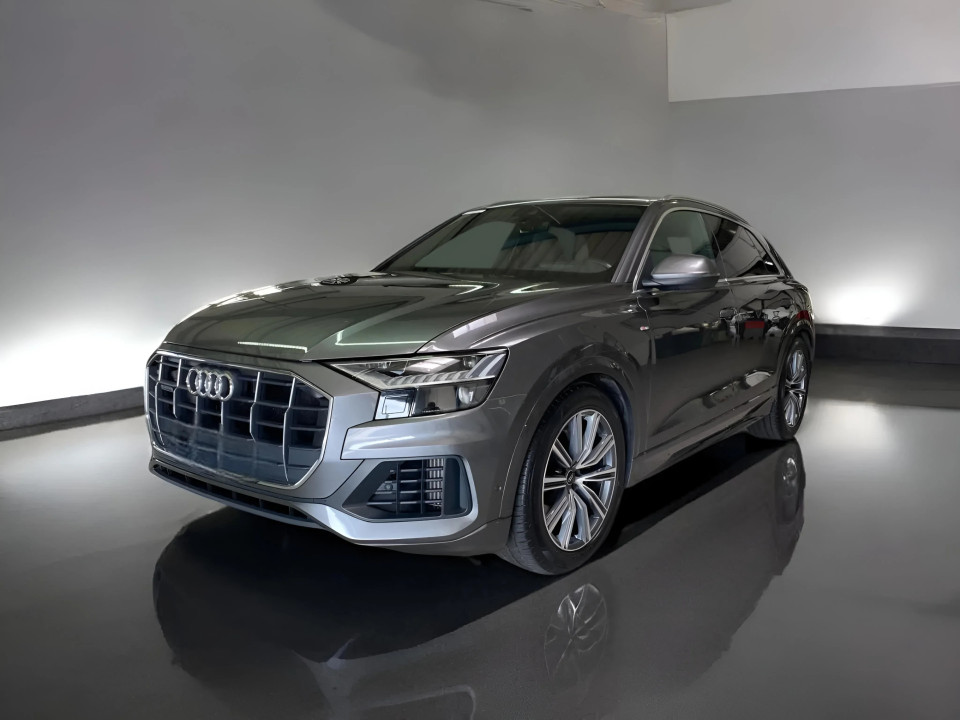 Audi Q8 55 TFSIe quattro tiptronic