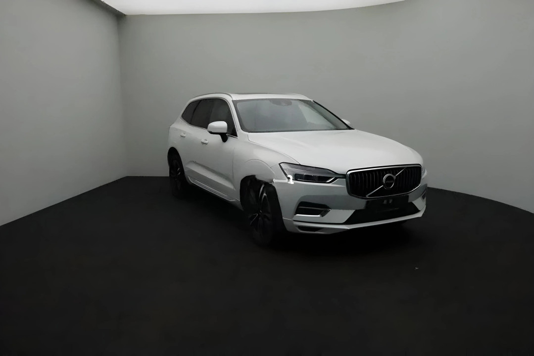 Volvo XC 60 T8 AWD Inscription (2)