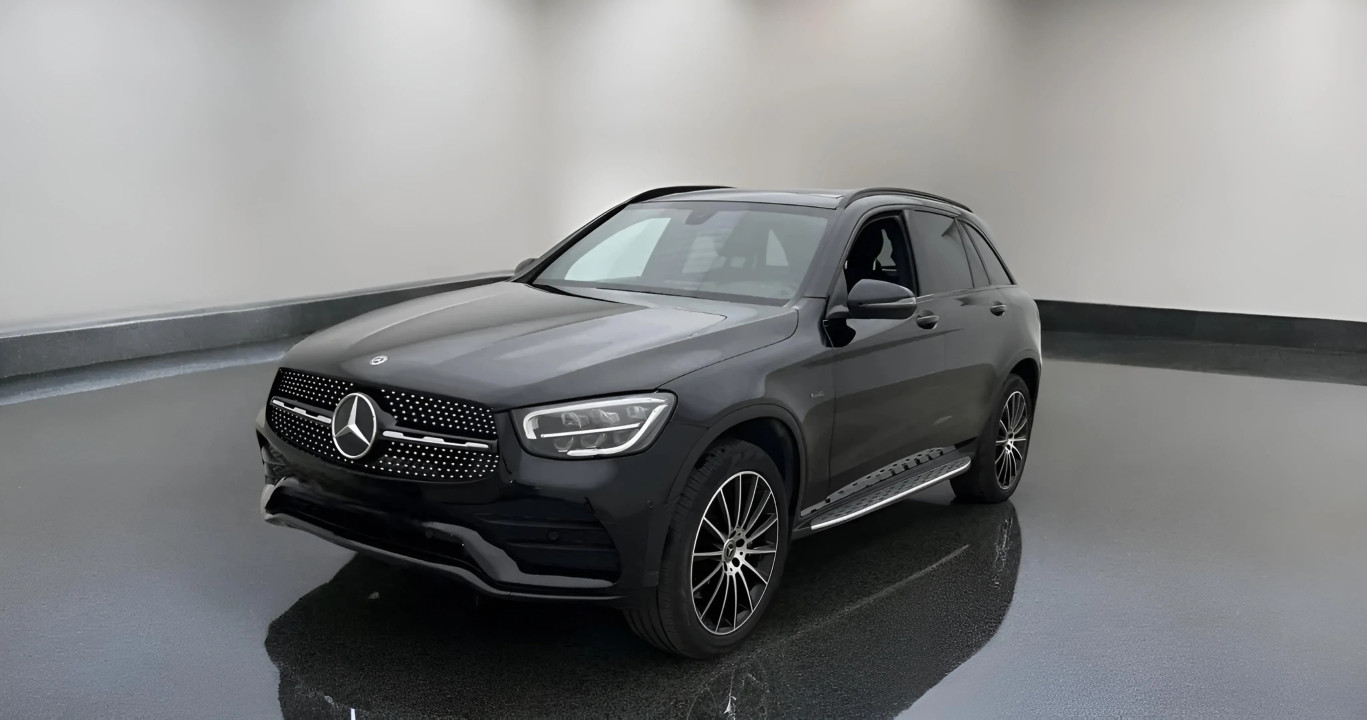 Mercedes-Benz GLC SUV 300e 4MATIC AMG Line