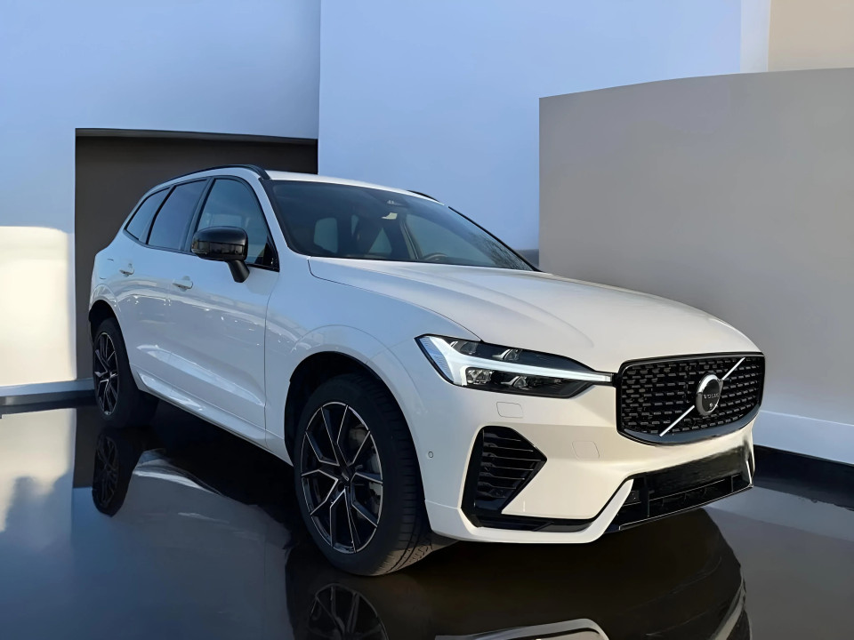 Volvo XC 60 Recharge T8 AWD Ultimate Dark (2)