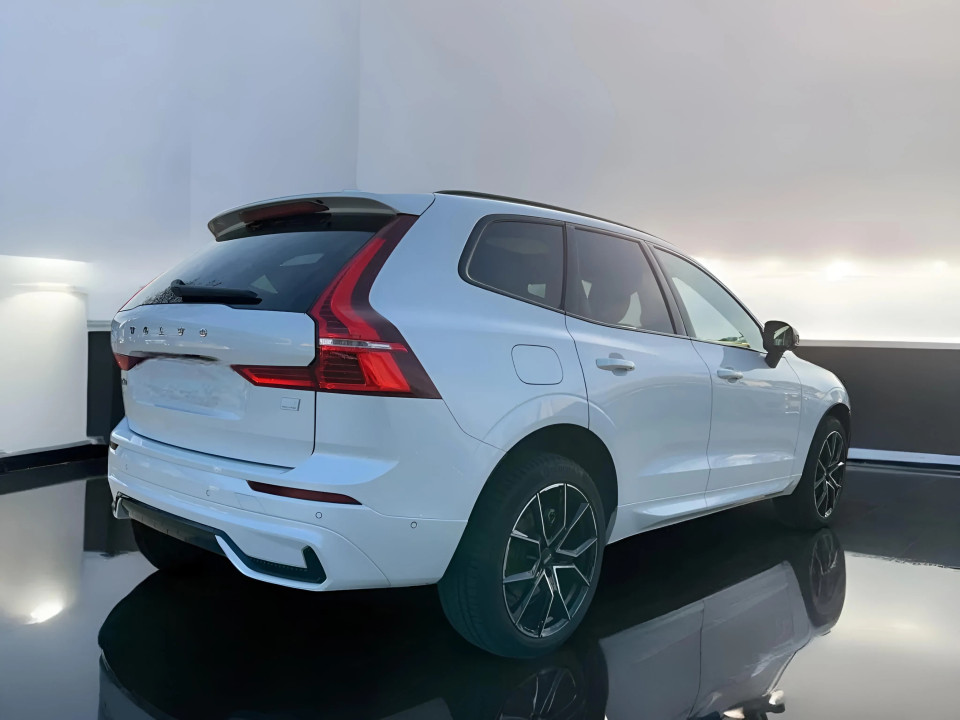 Volvo XC 60 Recharge T8 AWD Ultimate Dark (3)