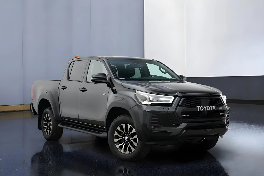 Toyota Hilux Double Cab 2.8 D-4D 4WD GR-Sport (4)