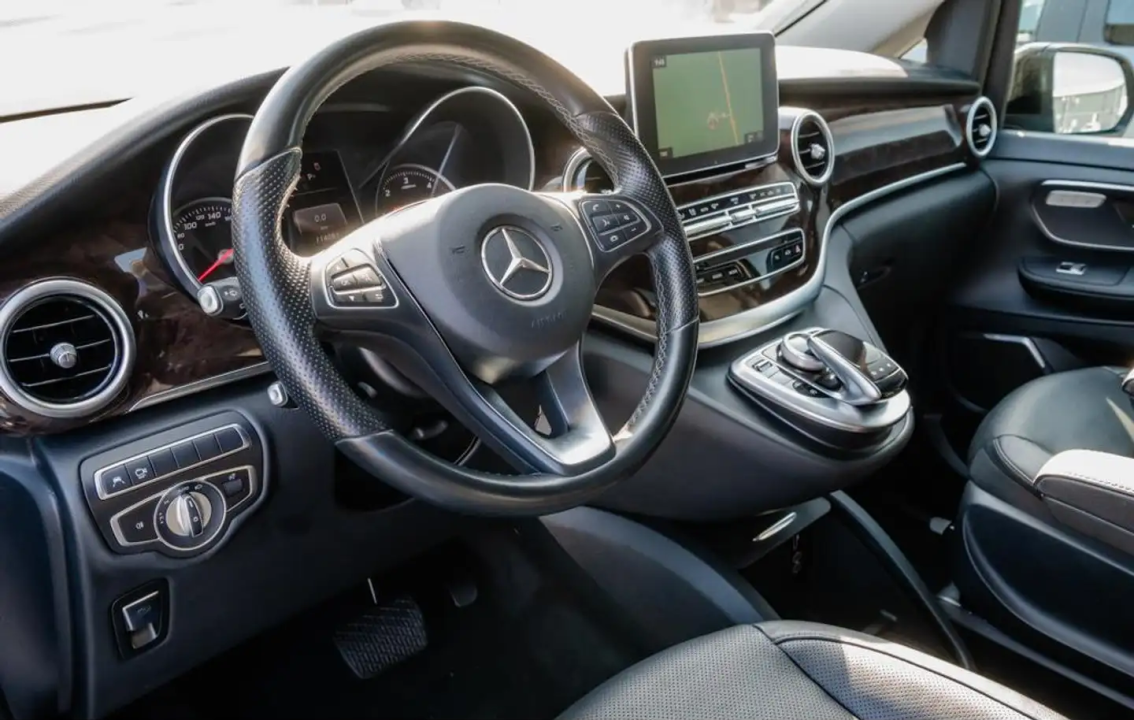 Mercedes-Benz Clasa V (W447) V 250 CDI BlueTEC (190 CP) G-TRONIC - foto 4