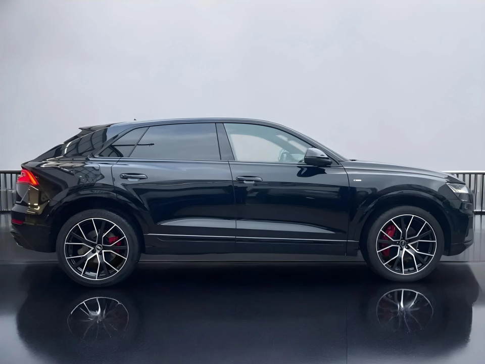 Audi Q8 SUV 50TDI Quattro Tiptronic (2)