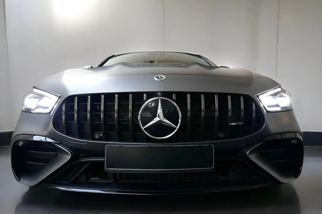 Mercedes-Benz AMG GT-4 43 4MATIC (3)