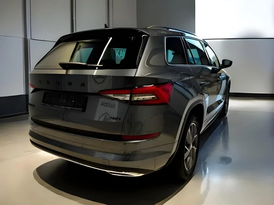 Skoda Kodiaq 2.0 TSI 4x4 DSG Sportline (4)