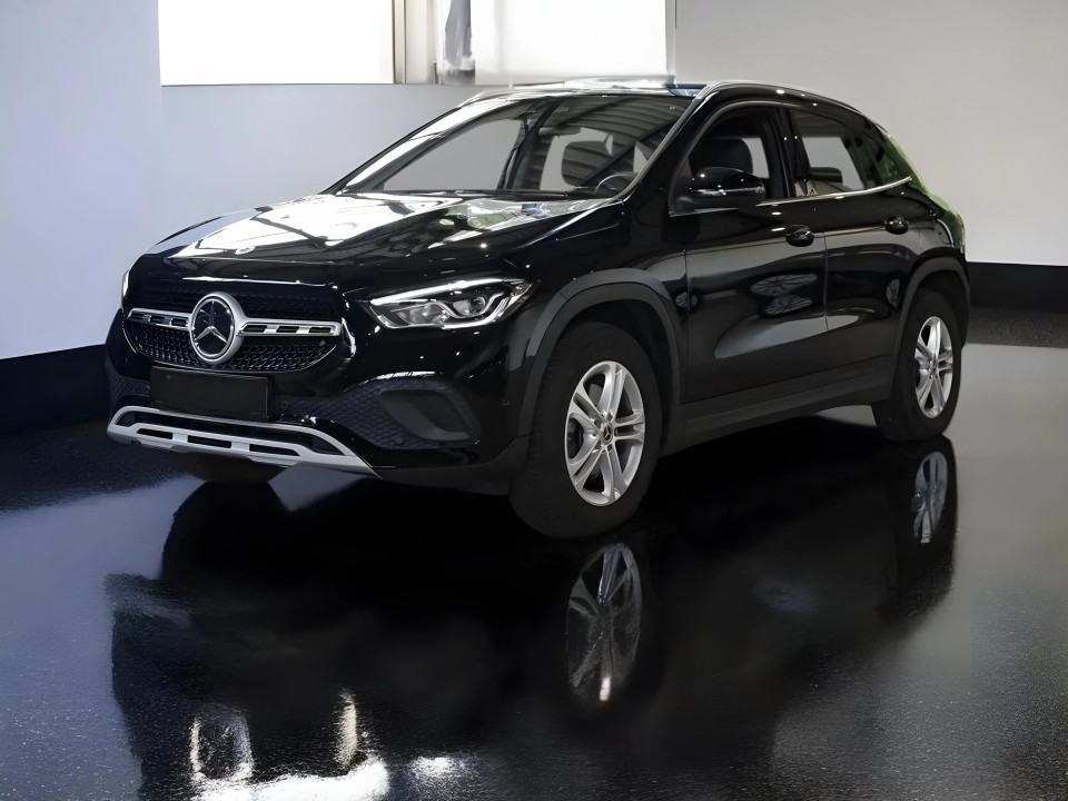 Mercedes-Benz GLA 200 Style (1)