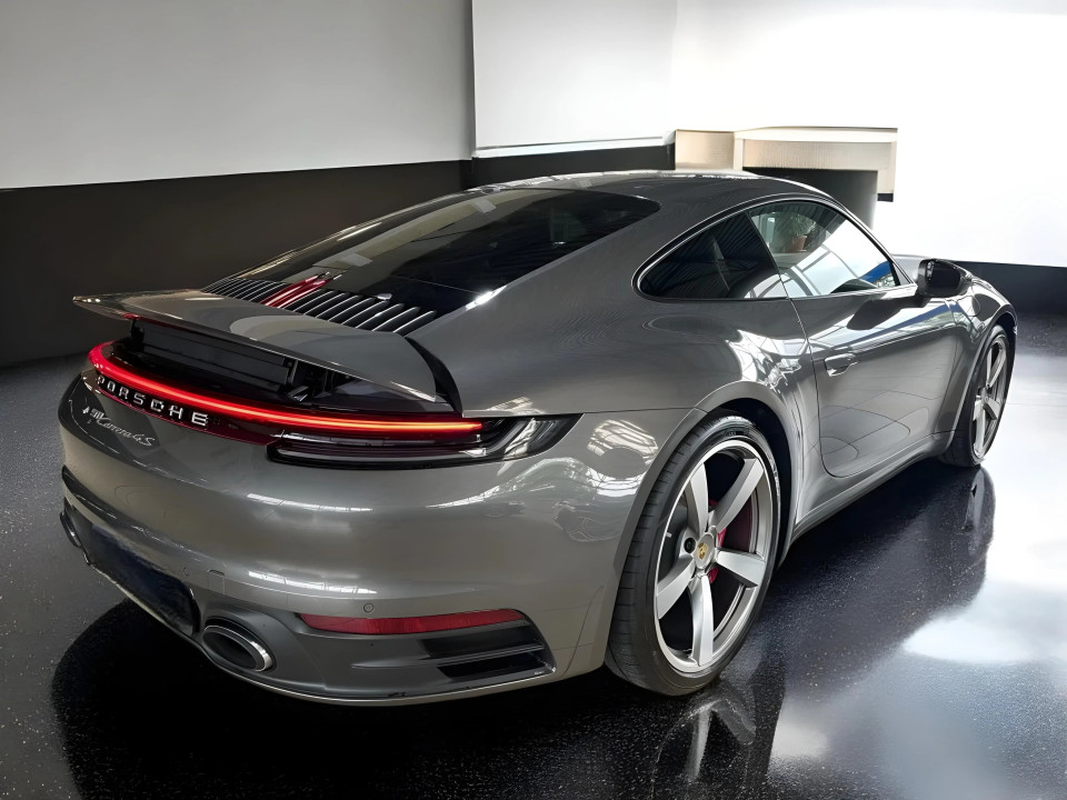 Porsche 911 Carrera 4S (3)