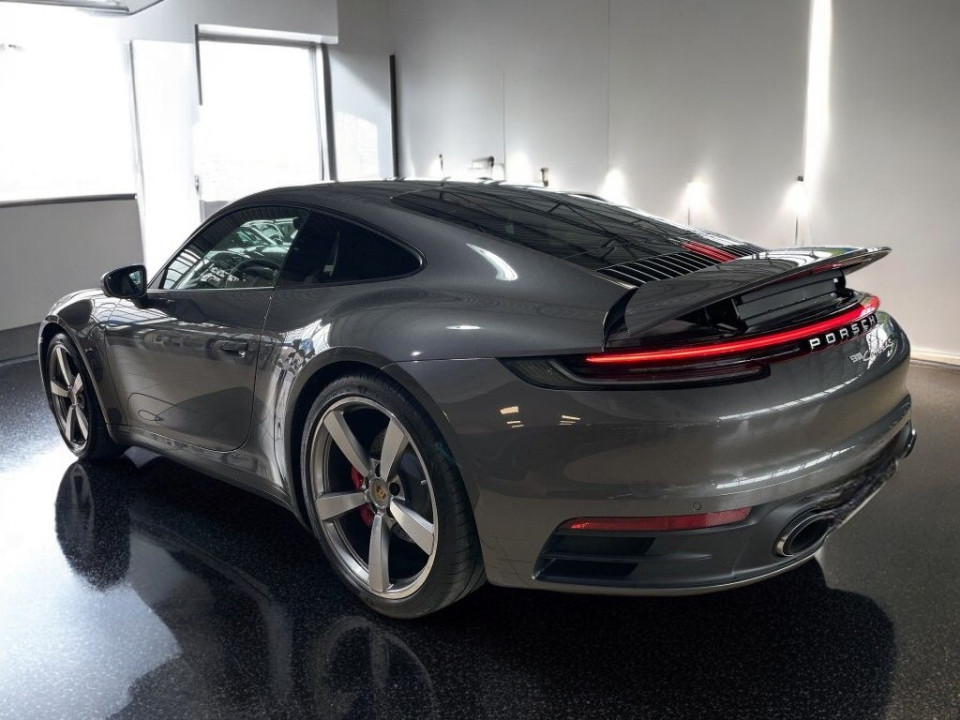 Porsche 911 Carrera 4S (5)