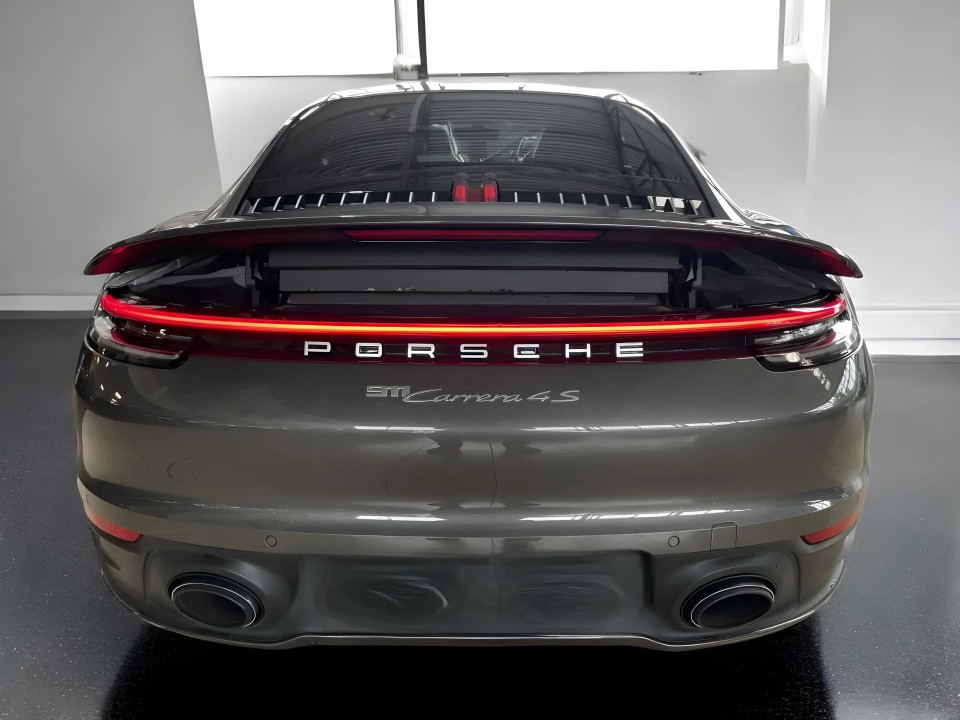 Porsche 911 Carrera 4S (4)