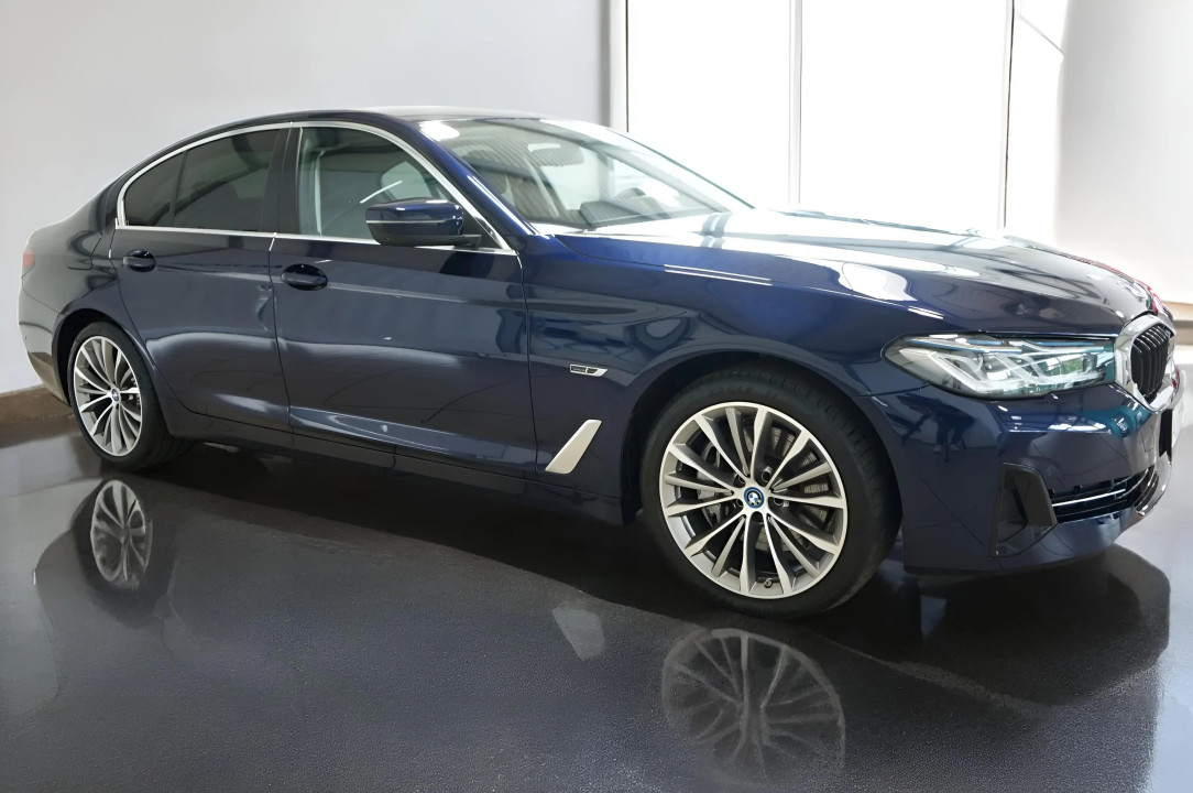 BMW - BMW 545e xDrive (3)