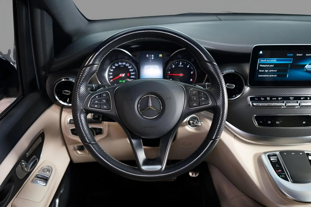 Mercedes-Benz V 300d 4MATIC AMG Line - foto 8