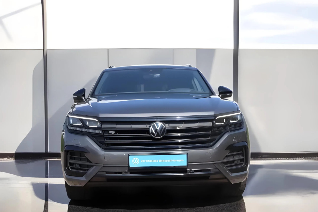 Volkswagen Touareg V6 TDI R-Line (2)