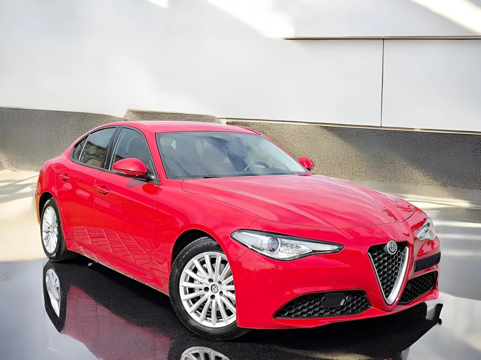 Alfa Romeo Giulia 2.0 Turbo (2)