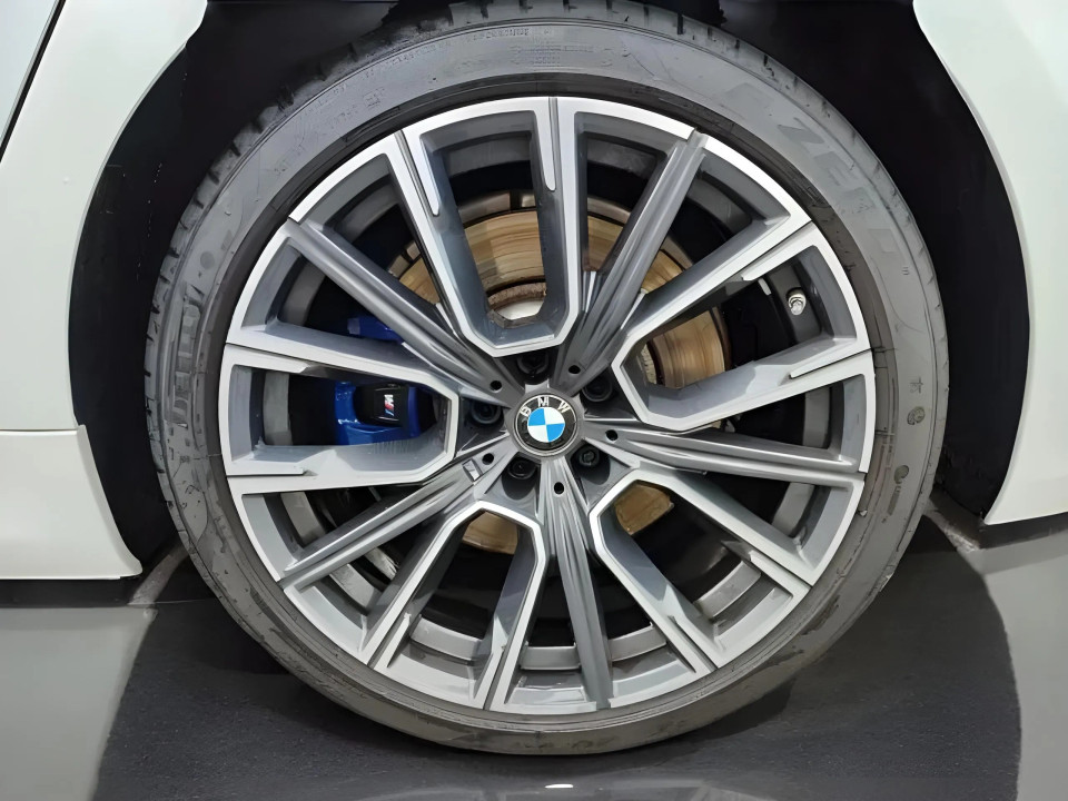 BMW Seria 7 BMW 730d xDrive M-Sport - foto 8