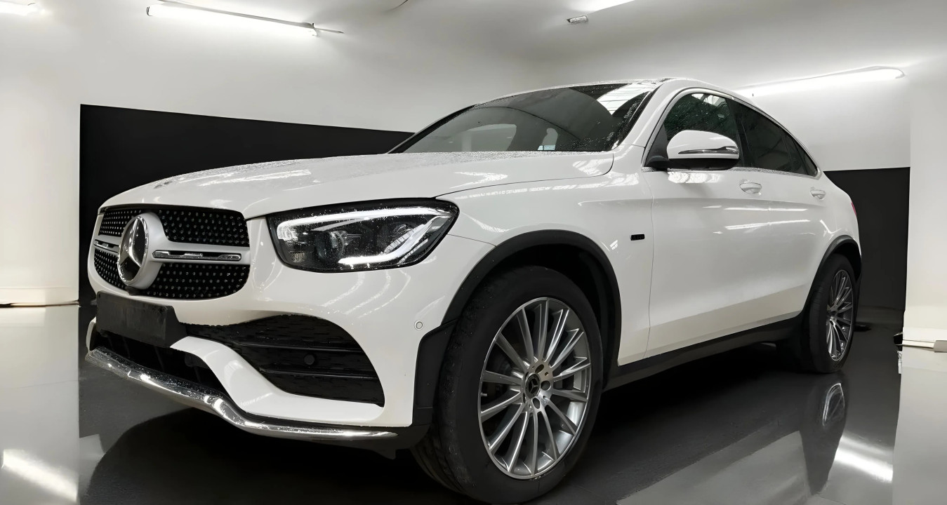 Mercedes-Benz GLC Coupe 300e 4MATIC AMG Line