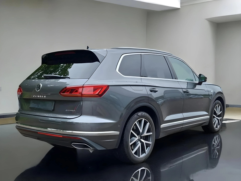 Volkswagen Touareg Elegance eHybrid 4Motion (2)