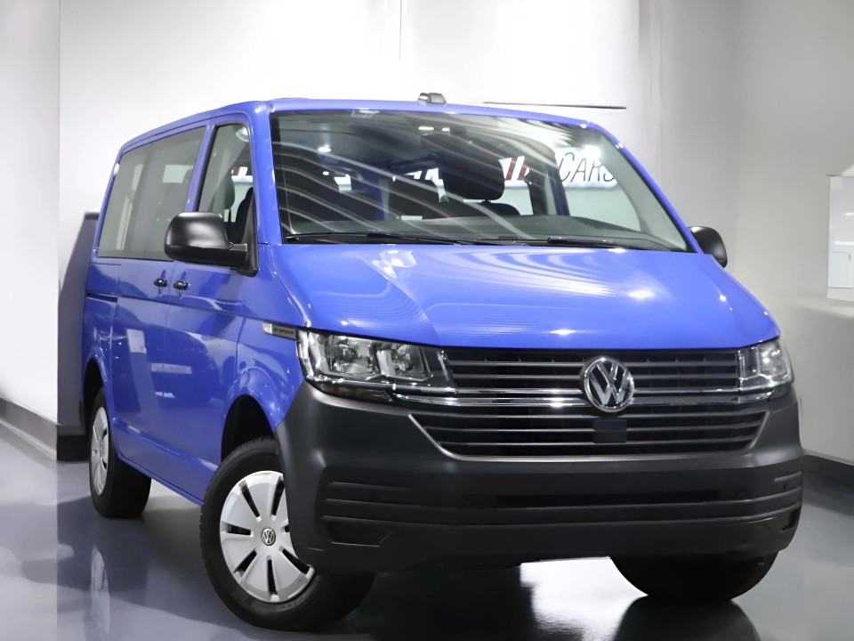 Volkswagen T6 Transporter (1)