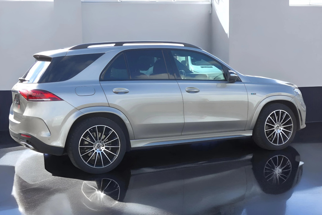 Mercedes-Benz GLE 350 de 4MATIC AMG Line (4)