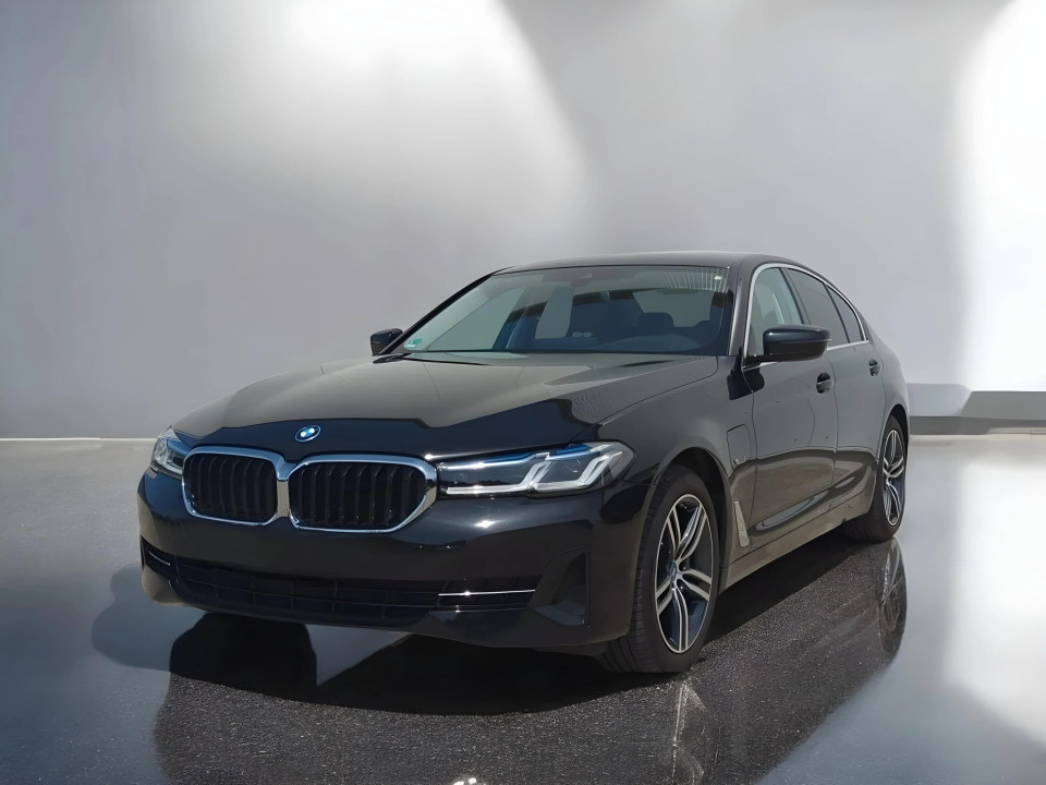 BMW Seria 5 530e Laser (1)