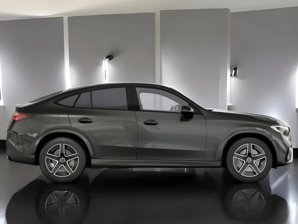 Mercedes-Benz GLC Coupe 200 4MATIC AMG Line (3)