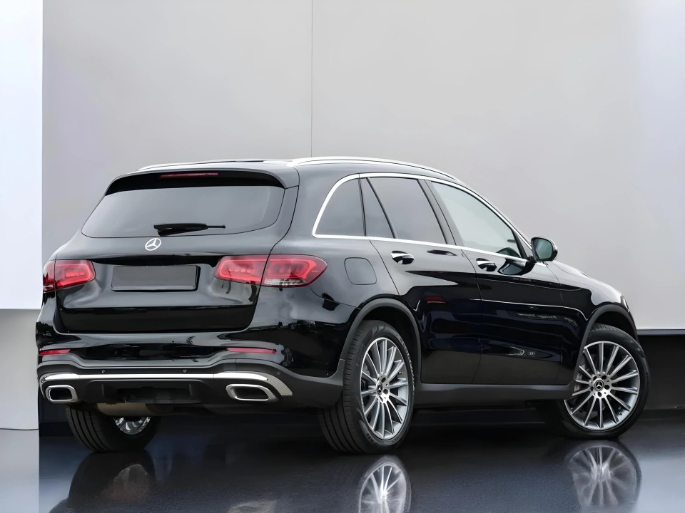 Mercedes-Benz GLC SUV 300d 4MATIC AMG-Line (2)