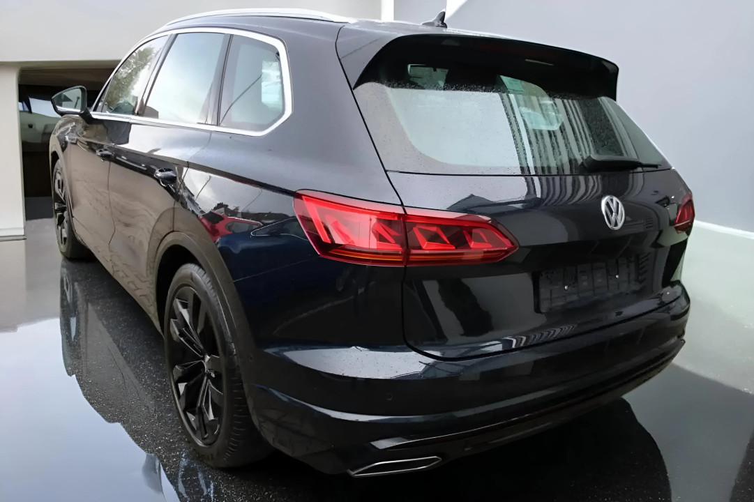 Volkswagen Touareg 3.0 TSI R-Line (4)