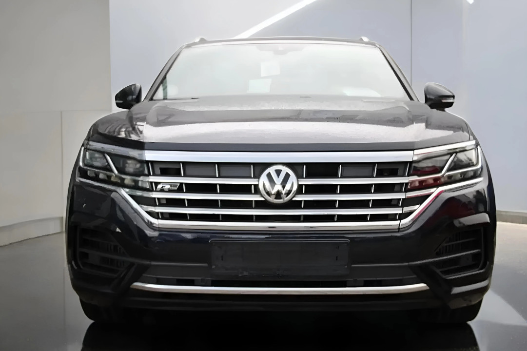 Volkswagen Touareg 3.0 TSI R-Line - foto 8