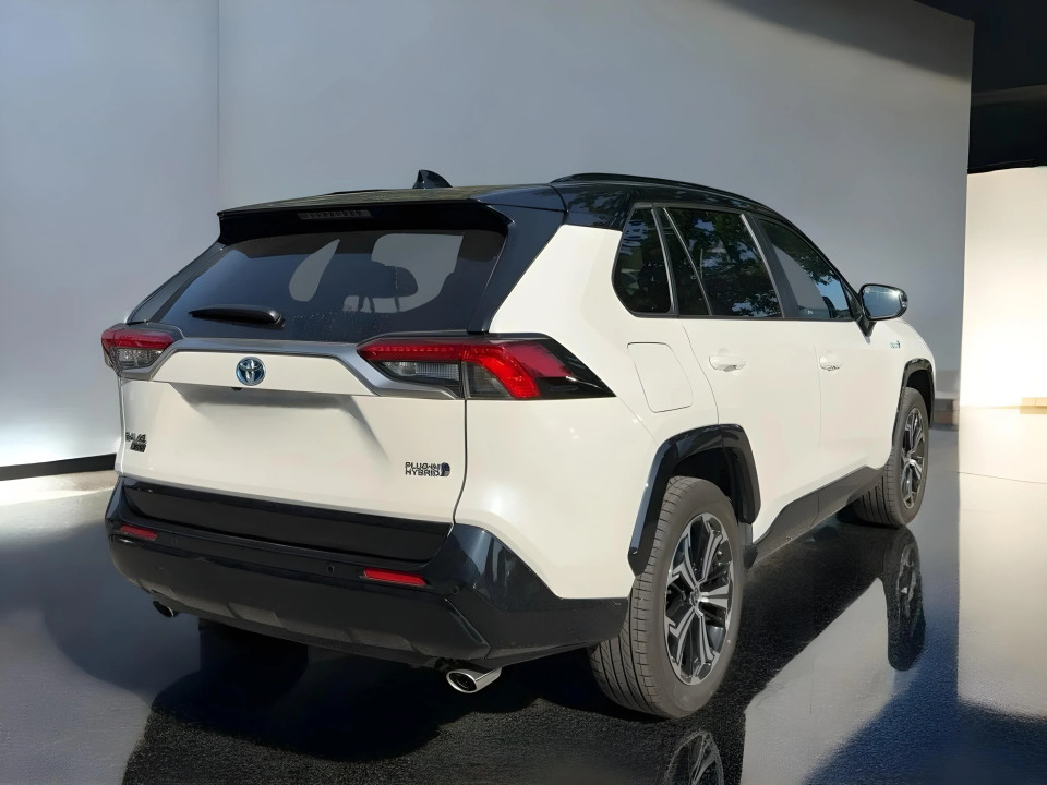 Toyota RAV4 Plug-in Hybrid 4x4 (2)