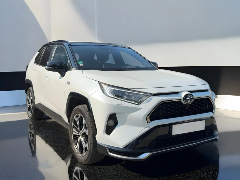 Toyota RAV4 Plug-in Hybrid 4x4 (1)