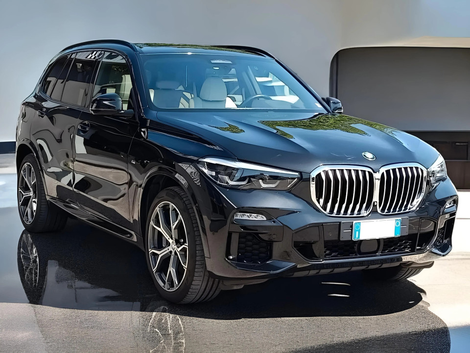 BMW X5 xDrive30d M Sport (1)