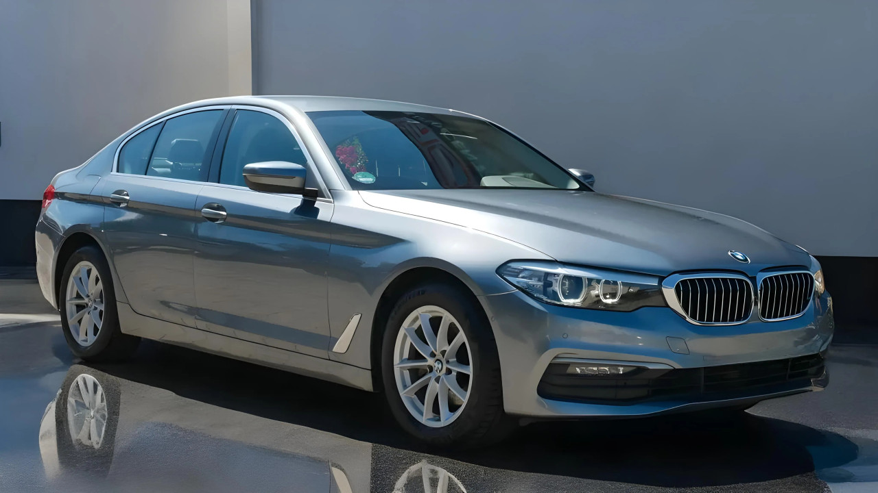 BMW - BMW Seria 5 520 d xDrive (2)