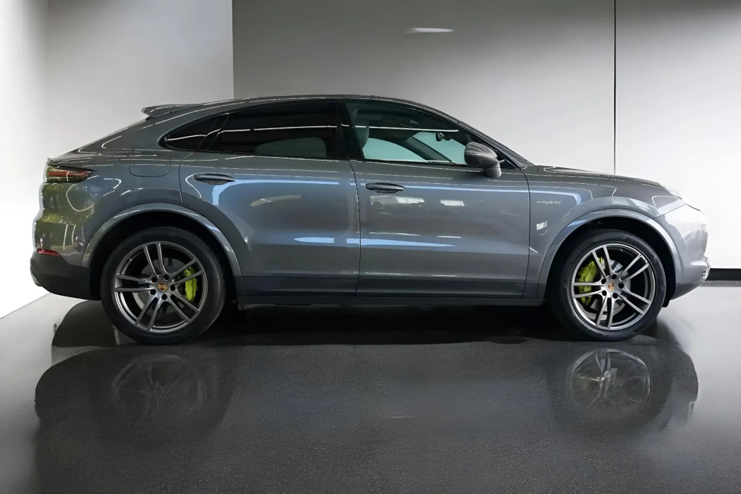 Porsche Cayenne Coupe E-Hybrid (5)