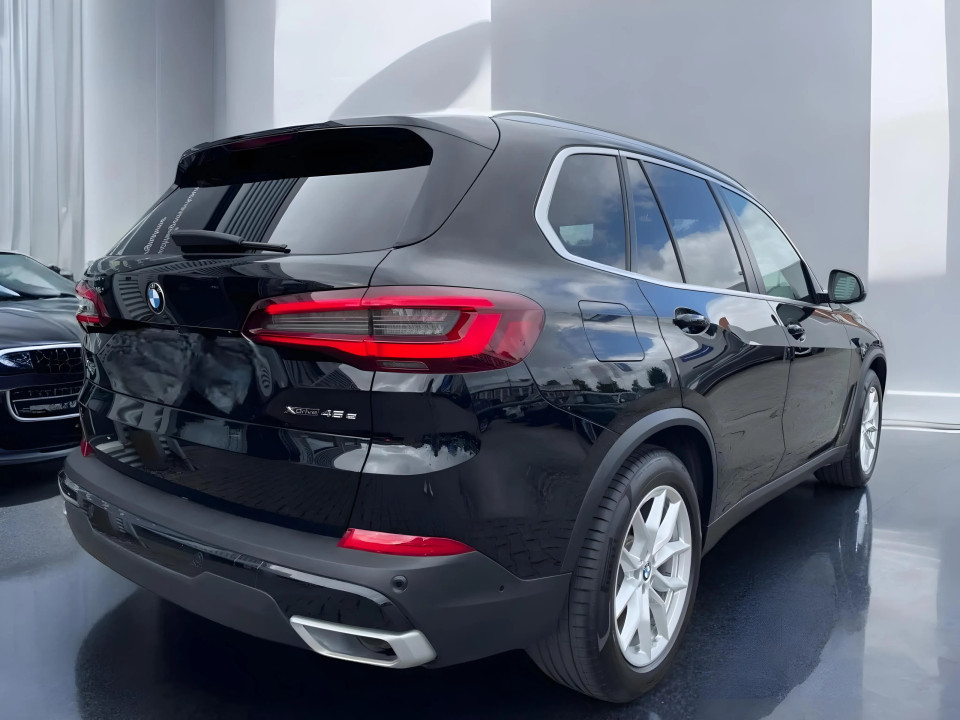 BMW X5 xDrive45e (3)