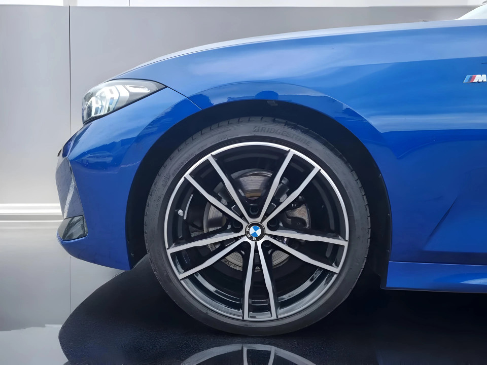 BMW Seria 3 320d xDrive M-Sport - foto 8