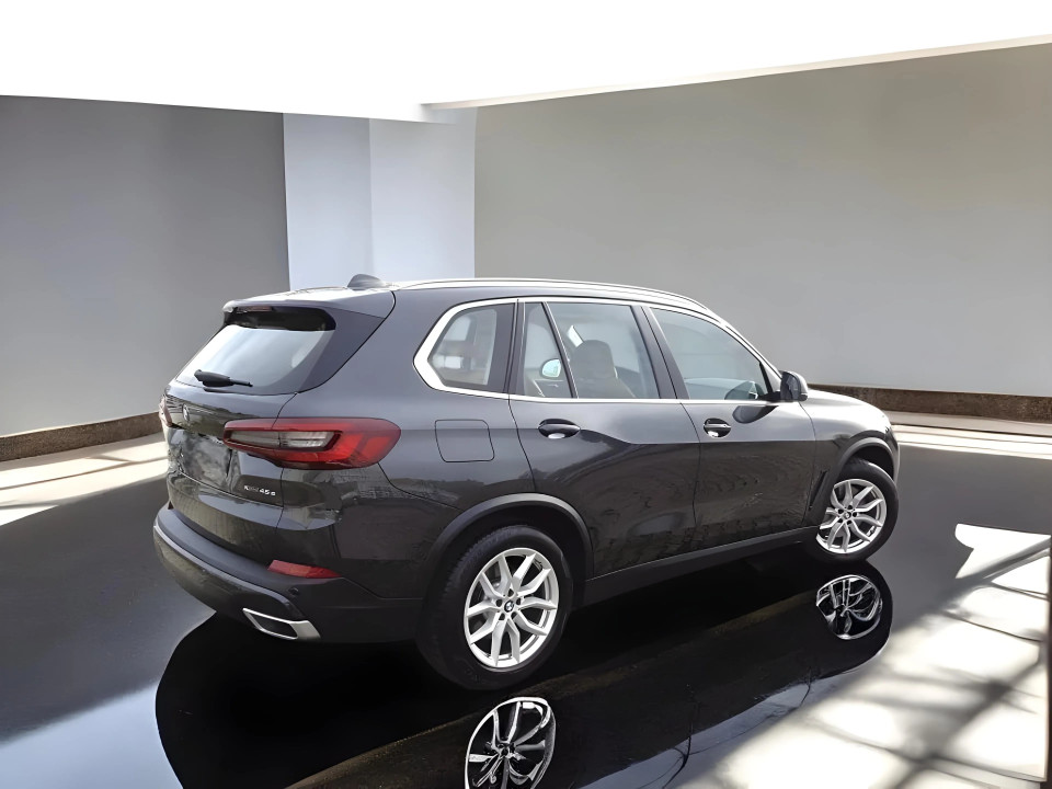 BMW X5 xDrive45e (4)