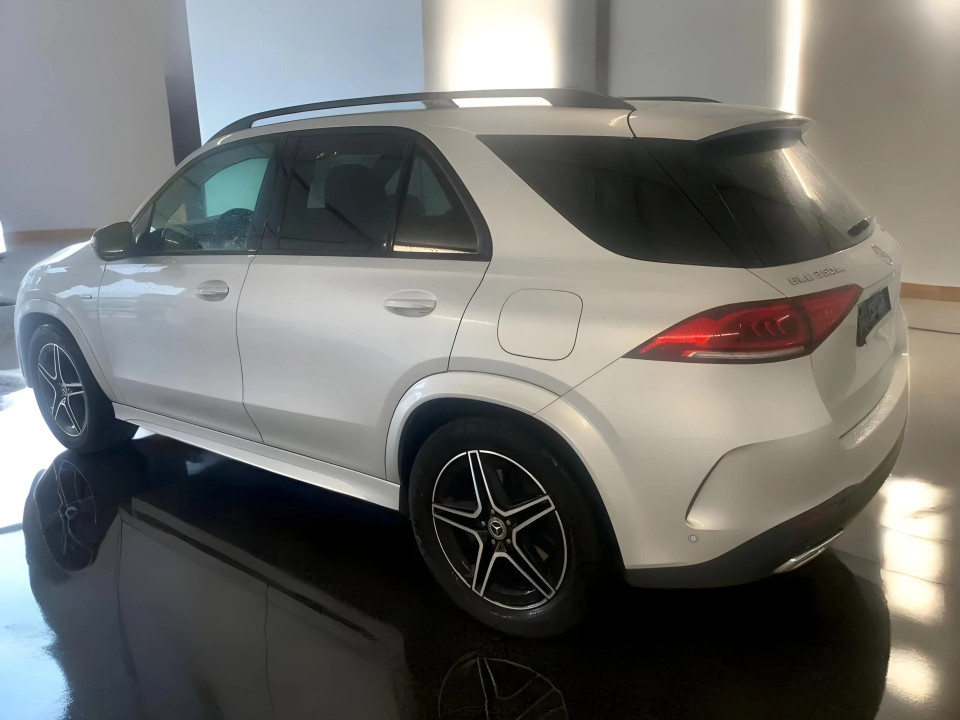 Mercedes-Benz GLE 350de 4MATIC AMG Line (4)