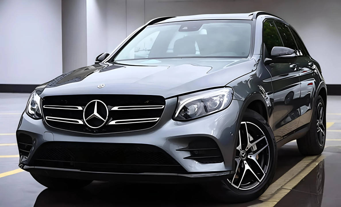 Mercedes-Benz GLC 350d 4MATIC AMG Line (1)