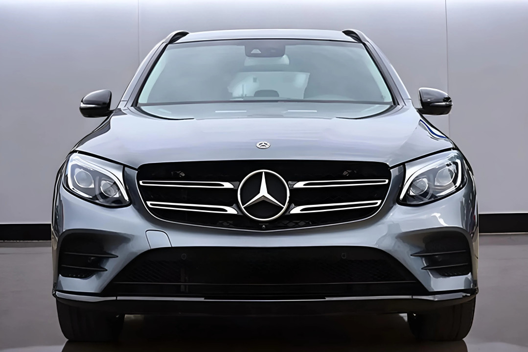 Mercedes-Benz GLC 350d 4MATIC AMG Line (2)