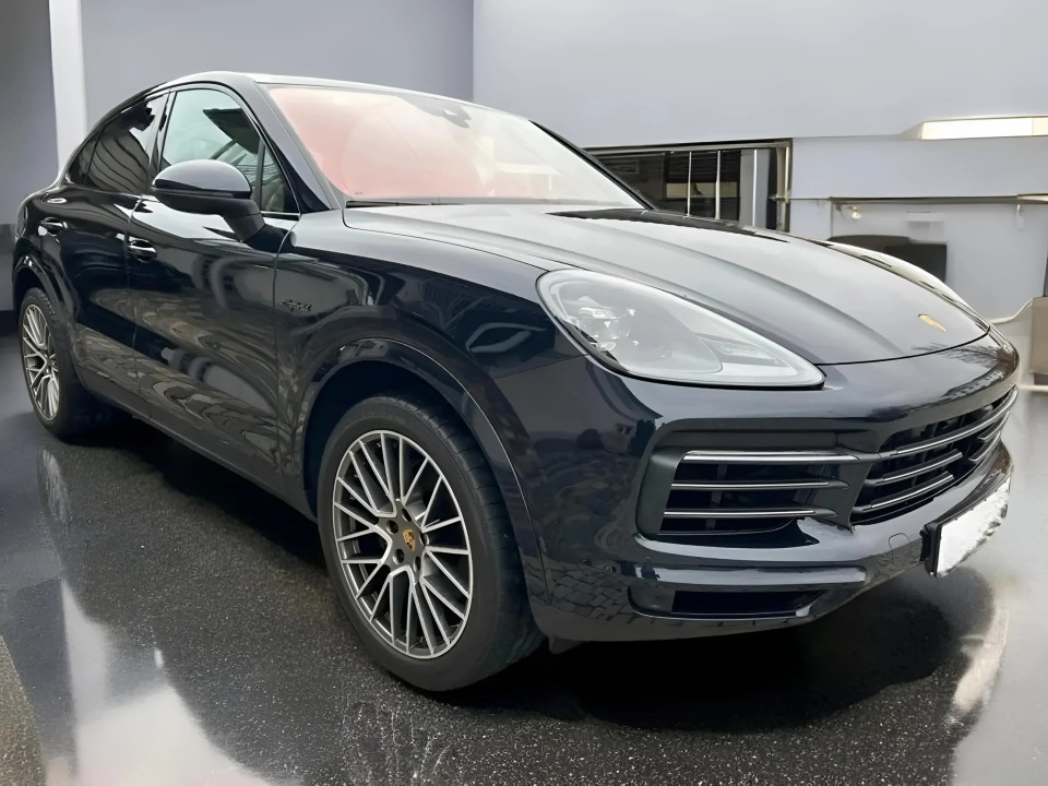 Porsche Cayenne Coupe E-Hybrid Platinum Edition